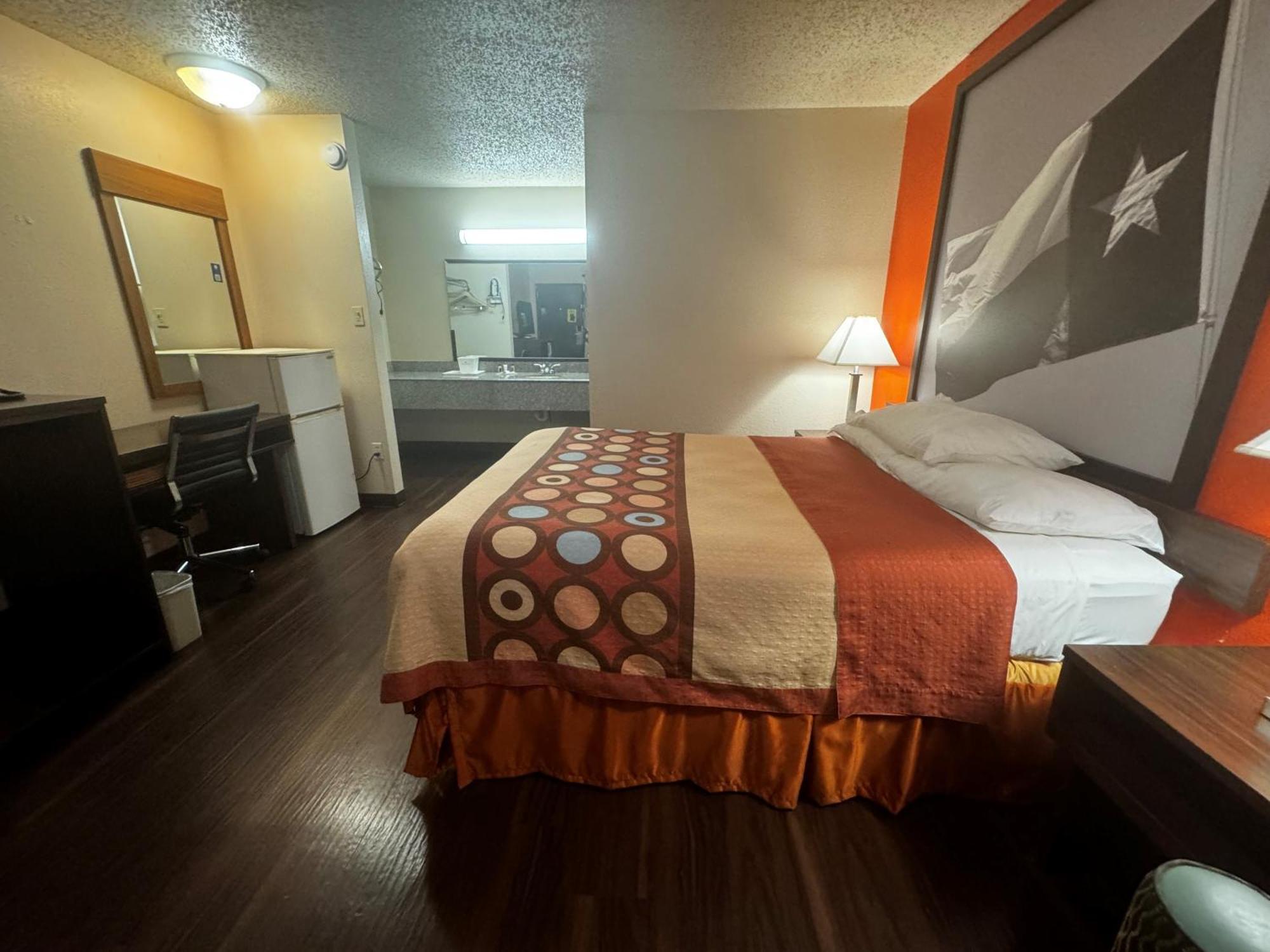 Super 8 By Wyndham Giddings Hotel Exterior foto